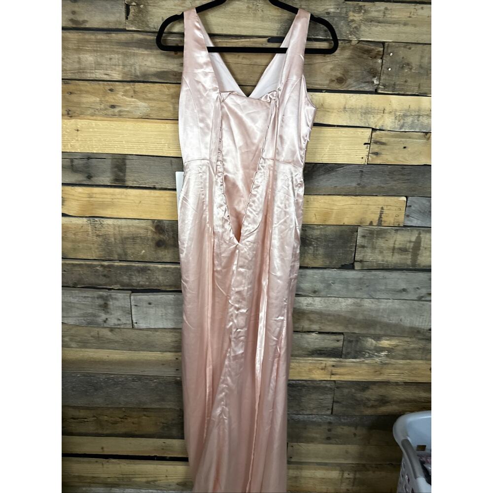 Light Pink Blush Formal Satin Dress Medium(? See Desc) - Picture 3 of 5